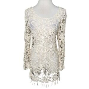 Finn & Clover Anthropologie Cream Floral Crochet Lace Tunic Top Tassel Hem Sz. M
